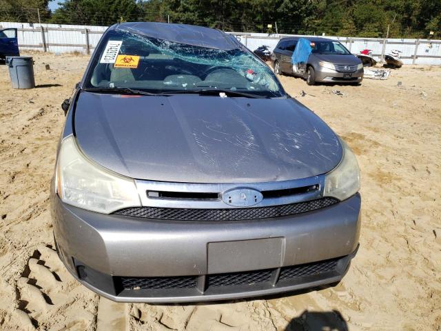 1FAHP32N48W222354 - 2008 FORD FOCUS S/SE SILVER photo 5