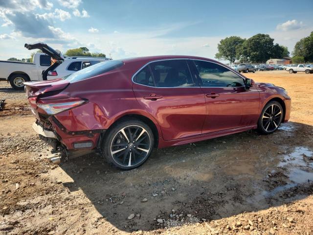 4T1B61HK9JU529844 - 2018 TOYOTA CAMRY XSE 红色 照片 3