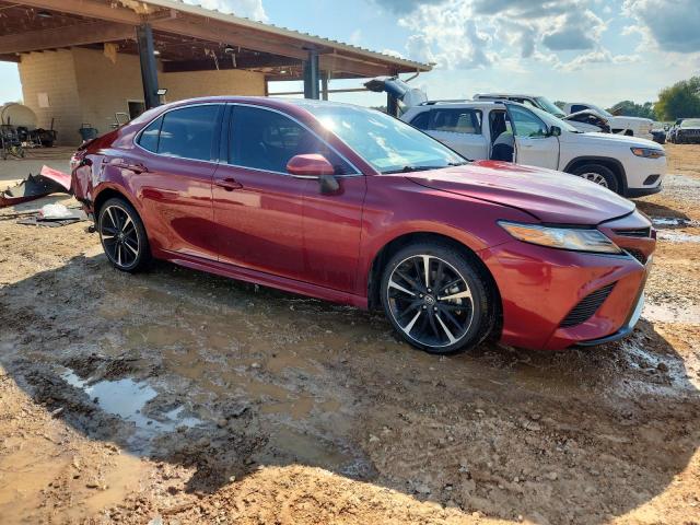 4T1B61HK9JU529844 - 2018 TOYOTA CAMRY XSE 红色 照片 4