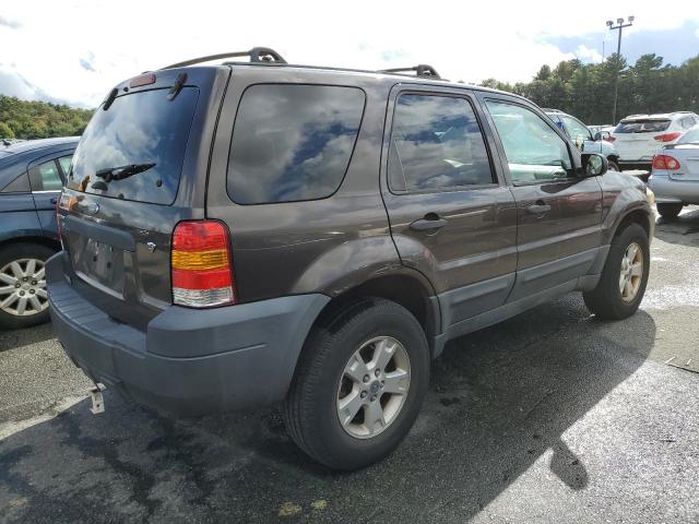 1FMCU93116KD54578 - 2006 FORD ESCAPE XLT GRAY photo 3