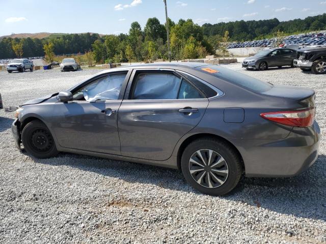 4T1BF1FK7GU213824 - 2016 TOYOTA CAMRY LE GRAY photo 2
