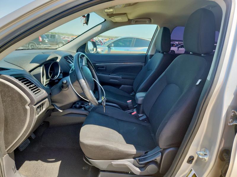 4A4AR3AU1FE038290 - 2015 MITSUBISHI OUTLANDER ES SILVER photo 7