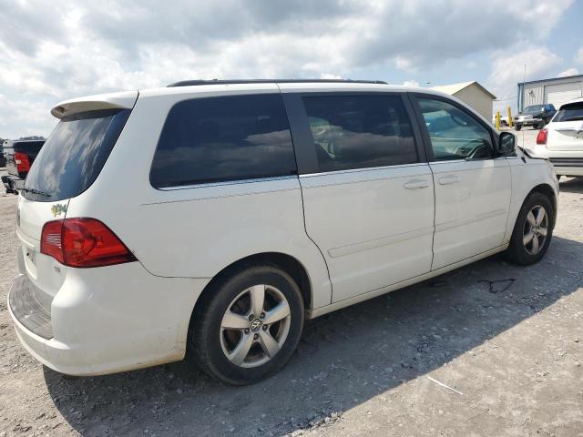 2V4RW3DG0BR805140 - 2011 VOLKSWAGEN ROUTAN SE WHITE photo 3