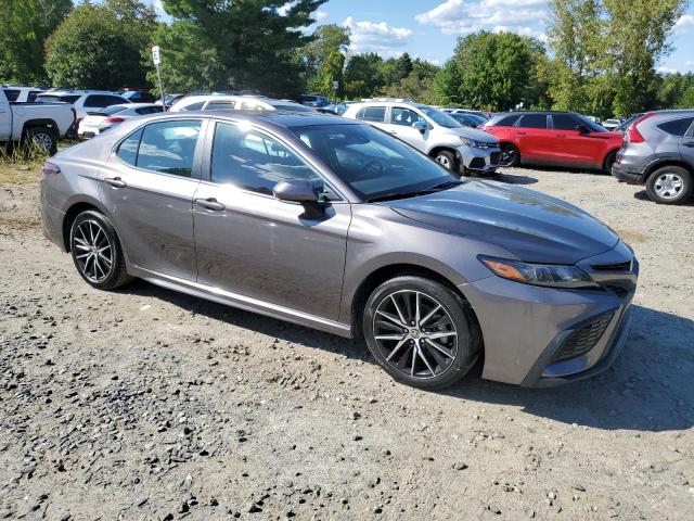 4T1G11AK1RU910095 - 2024 TOYOTA CAMRY SE NIGHT SHADE CHARCOAL photo 4