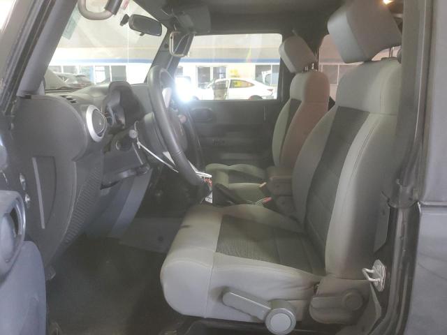 1J4AA5D15AL125149 - 2010 JEEP WRANGLER SAHARA Qara foto 7