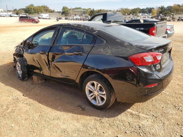 1G1BC5SM5K7124877 - 2019 CHEVROLET CRUZE LS BLACK photo 2