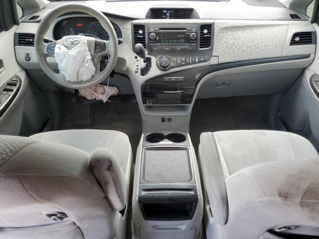 5TDKK3DC5DS334438 - 2013 TOYOTA SIENNA LE SILVER photo 8