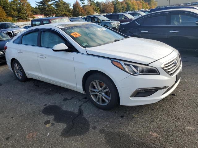 5NPE24AF3FH108411 - 2015 HYUNDAI SONATA SE WHITE photo 4