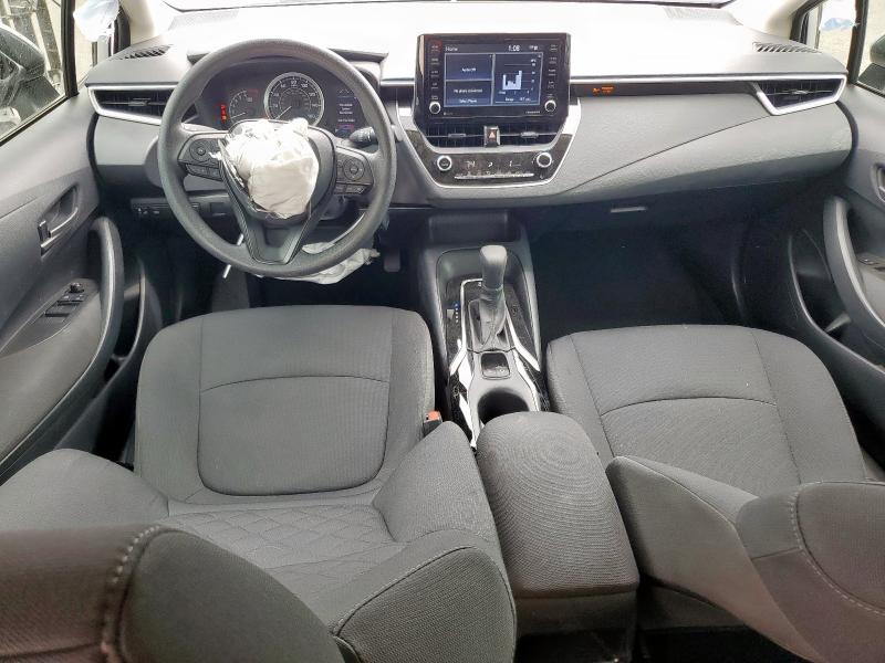 JTDEPMAEXNJ229936 - 2022 TOYOTA COROLLA LE Silber Foto 8