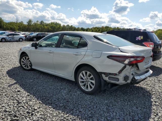 4T1R11BK5NU055998 - 2022 TOYOTA CAMRY LE 白色 照片 2