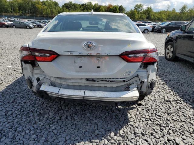 4T1R11BK5NU055998 - 2022 TOYOTA CAMRY LE 白色 照片 6