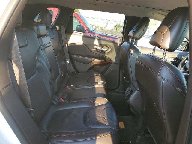 1C4PJMBS8FW576586 - 2015 JEEP CHEROKEE TRAILHAWK WHITE photo 11