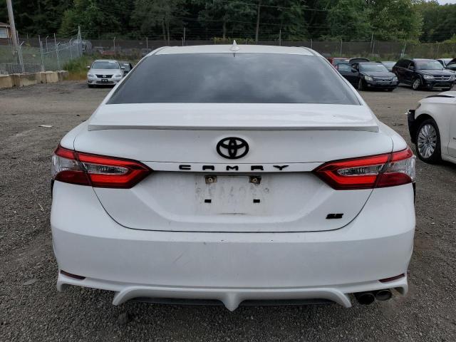 4T1G11AK1LU867210 - 2020 TOYOTA CAMRY SE WHITE photo 6