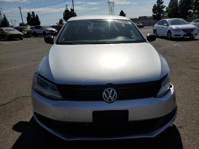 3VW2K7AJ6EM241470 - 2014 VOLKSWAGEN JETTA BASE Gümüş foto 5