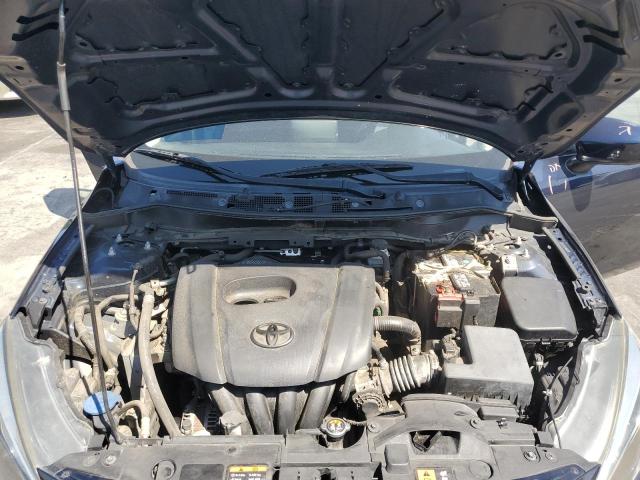 3MYDLBYV6JY306827 - 2018 TOYOTA YARIS IA ლურჯი ფოტო 11