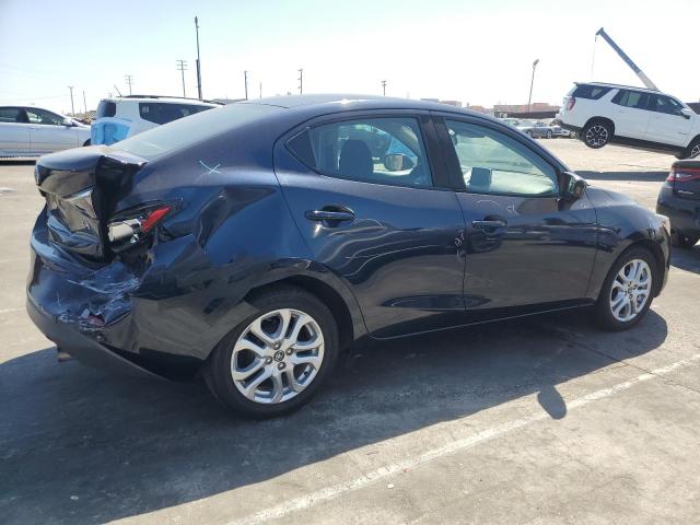 3MYDLBYV6JY306827 - 2018 TOYOTA YARIS IA ლურჯი ფოტო 3