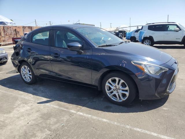 3MYDLBYV6JY306827 - 2018 TOYOTA YARIS IA ლურჯი ფოტო 4