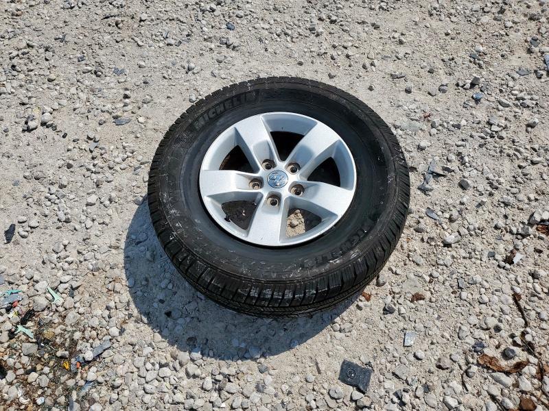 1C6RR6FG5JS325390 - 2018 RAM 1500 ST 黑色 照片 12