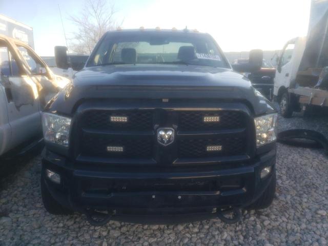 3C7WRKALXHG643292 - 2017 RAM 4500 BLACK photo 5