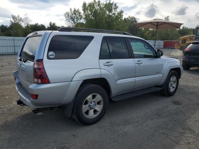 JTEBT14R650055036 - 2005 TOYOTA 4RUNNER SR5 银色 照片 3
