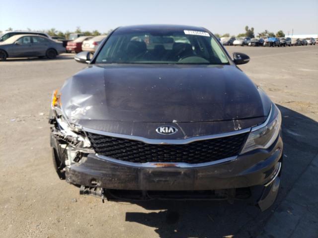 KNAGT4L37J5220711 - 2018 KIA OPTIMA LX GRAY photo 5