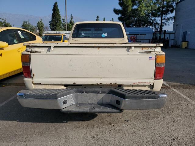 JT4RN55R2E0050211 - 1984 TOYOTA PICKUP 1/2 TON RN55 BEIGE photo 6