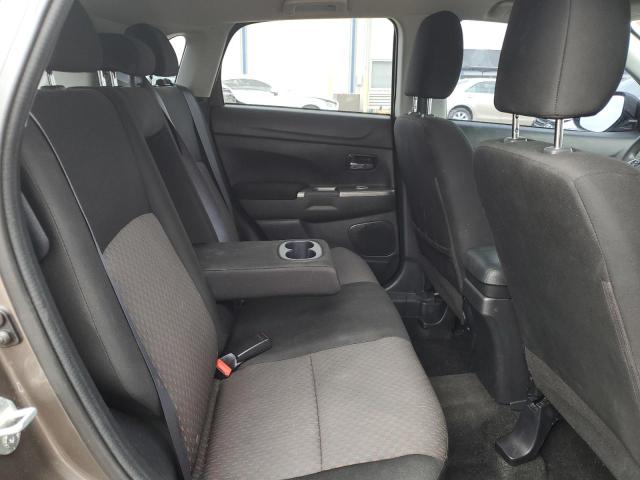 JA4AP3AUXKU020345 - 2019 MITSUBISHI OUTLANDER ES 棕色 照片 10