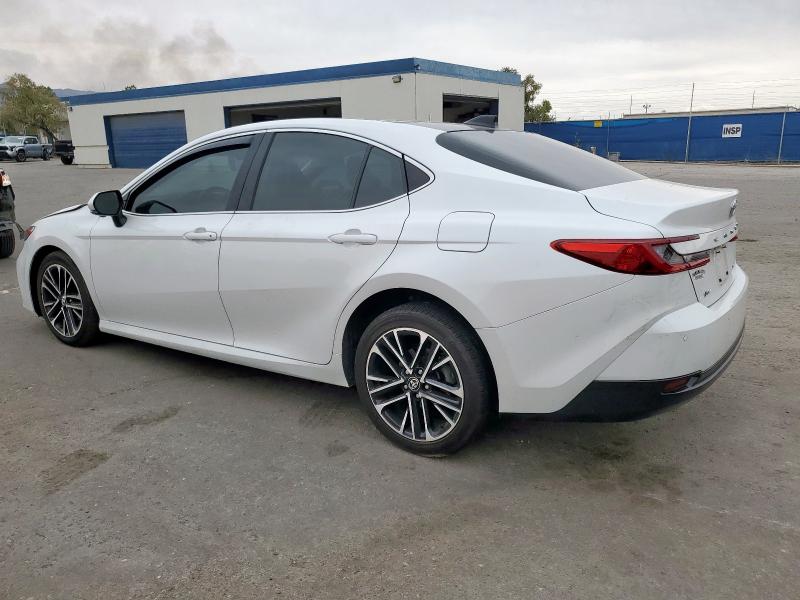 4T1DAACK0SU540988 - 2025 TOYOTA CAMRY XSE WHITE photo 2