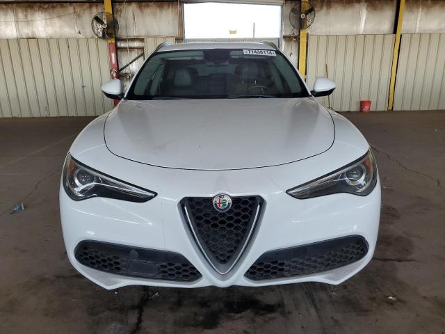 ZASFAKAN5J7B86924 - 2018 ALFA ROMEO STELVIO WHITE photo 5