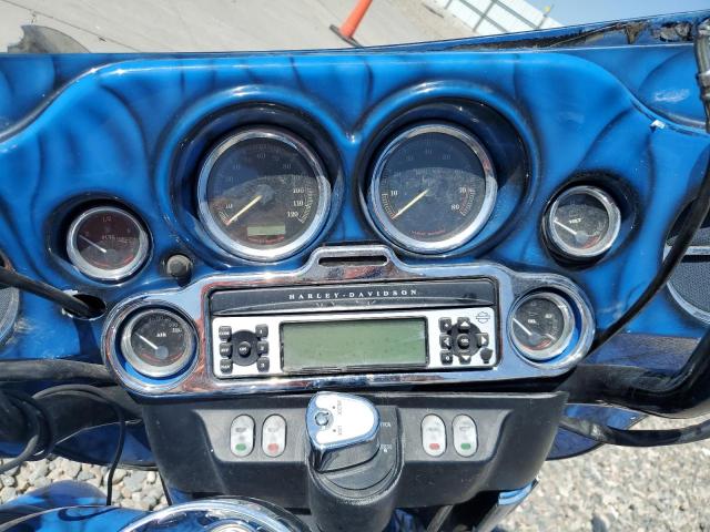 1HD1FC4128Y683015 - 2008 HARLEY-DAVIDSON FLHTCUI 双色 照片 7