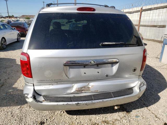 2C8GP54L82R542286 - 2002 CHRYSLER TOWN & COU LXI SILVER photo 6