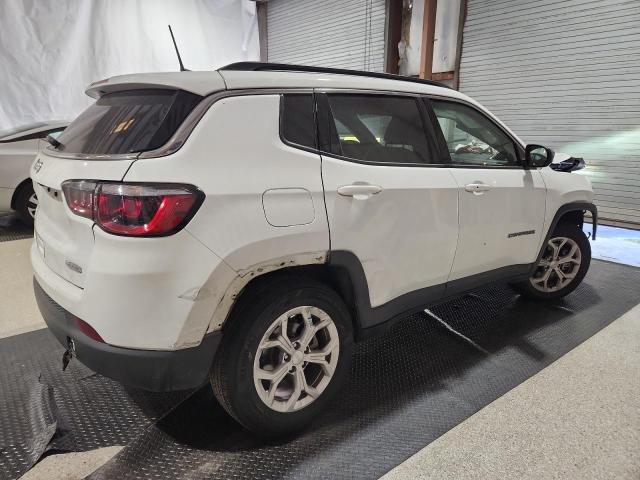 3C4NJDBN8RT110359 - 2024 JEEP COMPASS LATITUDE 白色 照片 3