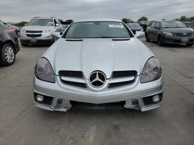 WDBWK5EA0AF232128 - 2010 MERCEDES-BENZ SLK 300 SILVER photo 5