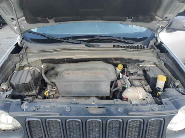 ZACCJBCT5FPB51348 - 2015 JEEP RENEGADE TRAILHAWK SILVER photo 12