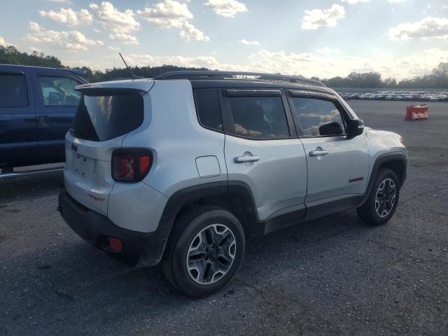 ZACCJBCT5FPB51348 - 2015 JEEP RENEGADE TRAILHAWK SILVER photo 3