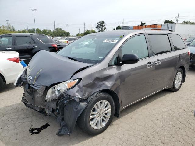 2015 TOYOTA SIENNA XLE, 