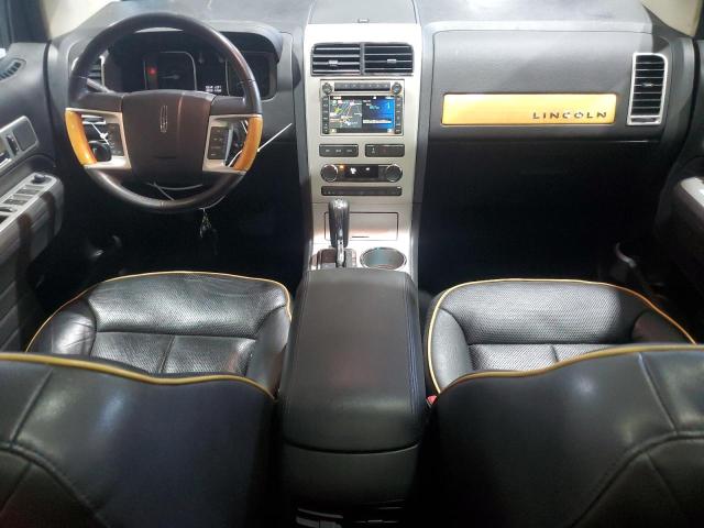 2LMDU88C89BJ07991 - 2009 LINCOLN MKX Schwarz Foto 8