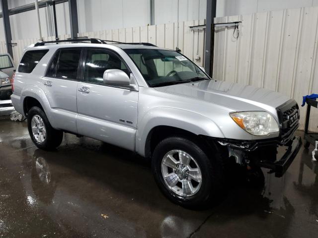 JTEBU14R268075476 - 2006 TOYOTA 4RUNNER SR5 SILVER photo 4