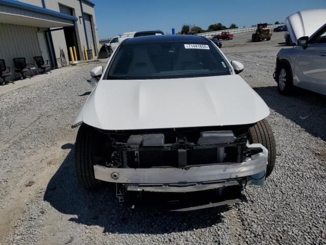 W1K5J4HB2LN096694 - 2020 MERCEDES-BENZ CLA 250 4MATIC WHITE photo 5