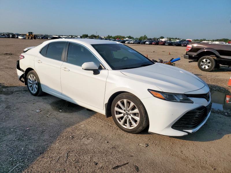 4T1B11HK6KU247192 - 2019 TOYOTA CAMRY L WHITE photo 4