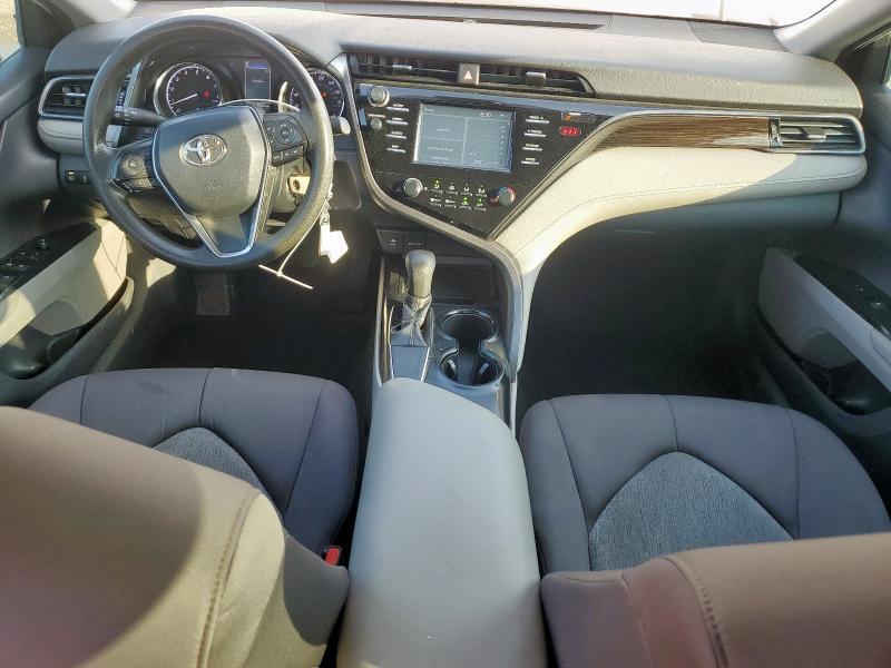 4T1B11HK6KU247192 - 2019 TOYOTA CAMRY L WHITE photo 8