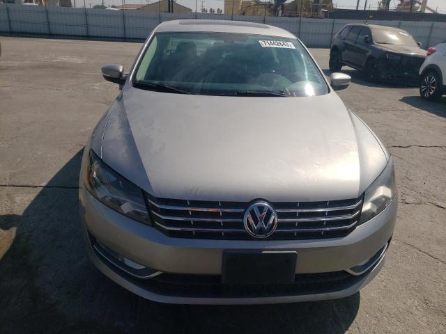 1VWBN7A34DC105914 - 2013 VOLKSWAGEN PASSAT SE GRAY photo 5