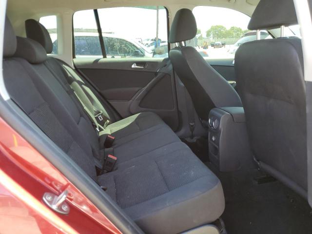 WVGAV7AX1FW096832 - 2015 VOLKSWAGEN TIGUAN S BURGUNDY photo 10