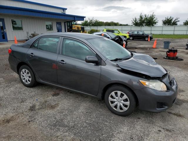 1NXBU4EE4AZ363318 - 2010 TOYOTA COROLLA BASE ნაცრისფერი ფოტო 4