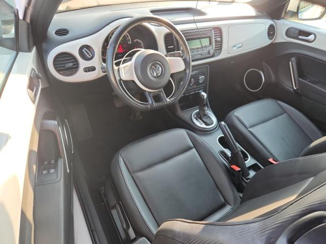 3VW5X7AT5DM816608 - 2013 VOLKSWAGEN BEETLE WHITE photo 8
