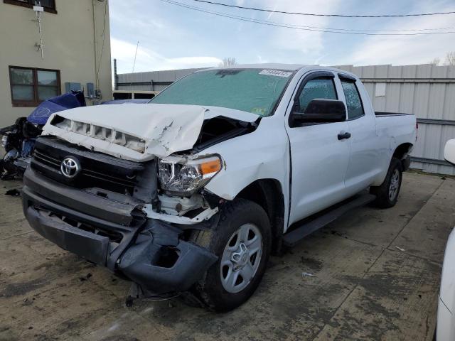 5TFUM5F18EX058441 - 2014 TOYOTA TUNDRA DOUBLE CAB SR/SR5 WHITE photo 1