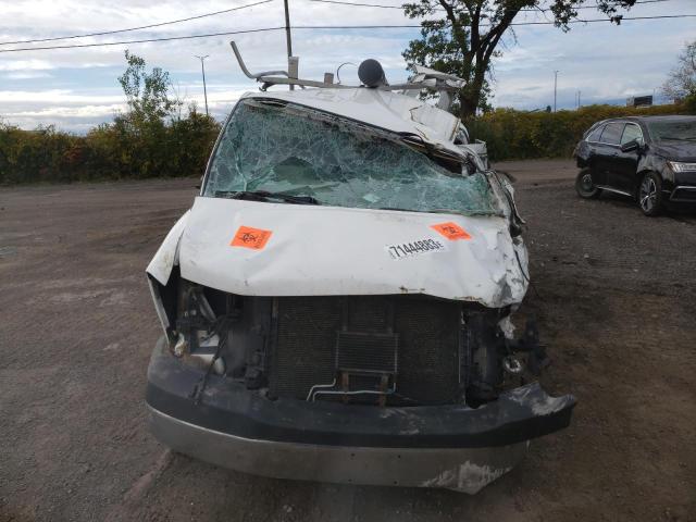 1GTW7GBA4B1114861 - 2011 GMC SAVANA G2500 WHITE photo 5