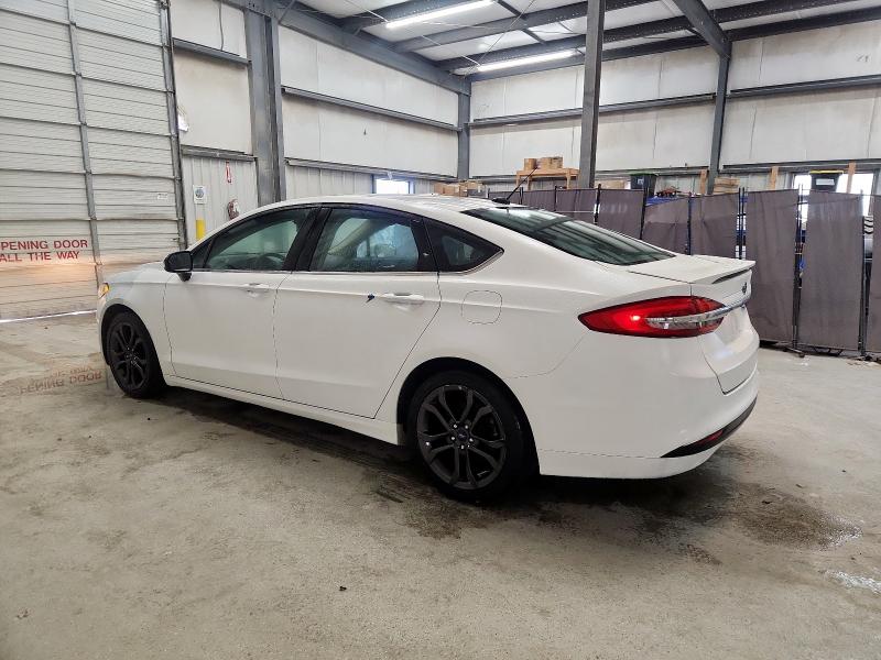 3FA6P0HD8JR200550 - 2018 FORD FUSION SE WHITE photo 2