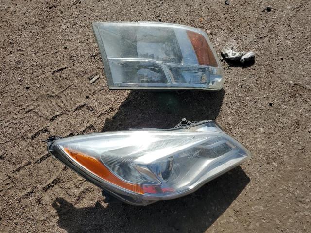 3C6TR5DT6EG217745 - 2014 RAM 2500 SLT Чорний фото 12