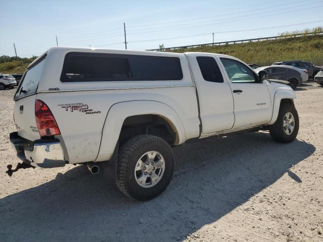 5TETU62N26Z155901 - 2006 TOYOTA TACOMA PRERUNNER ACCESS CAB WHITE photo 3